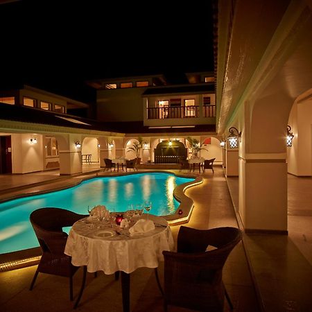 Neonz Resort & Club Ānand Eksteriør bilde