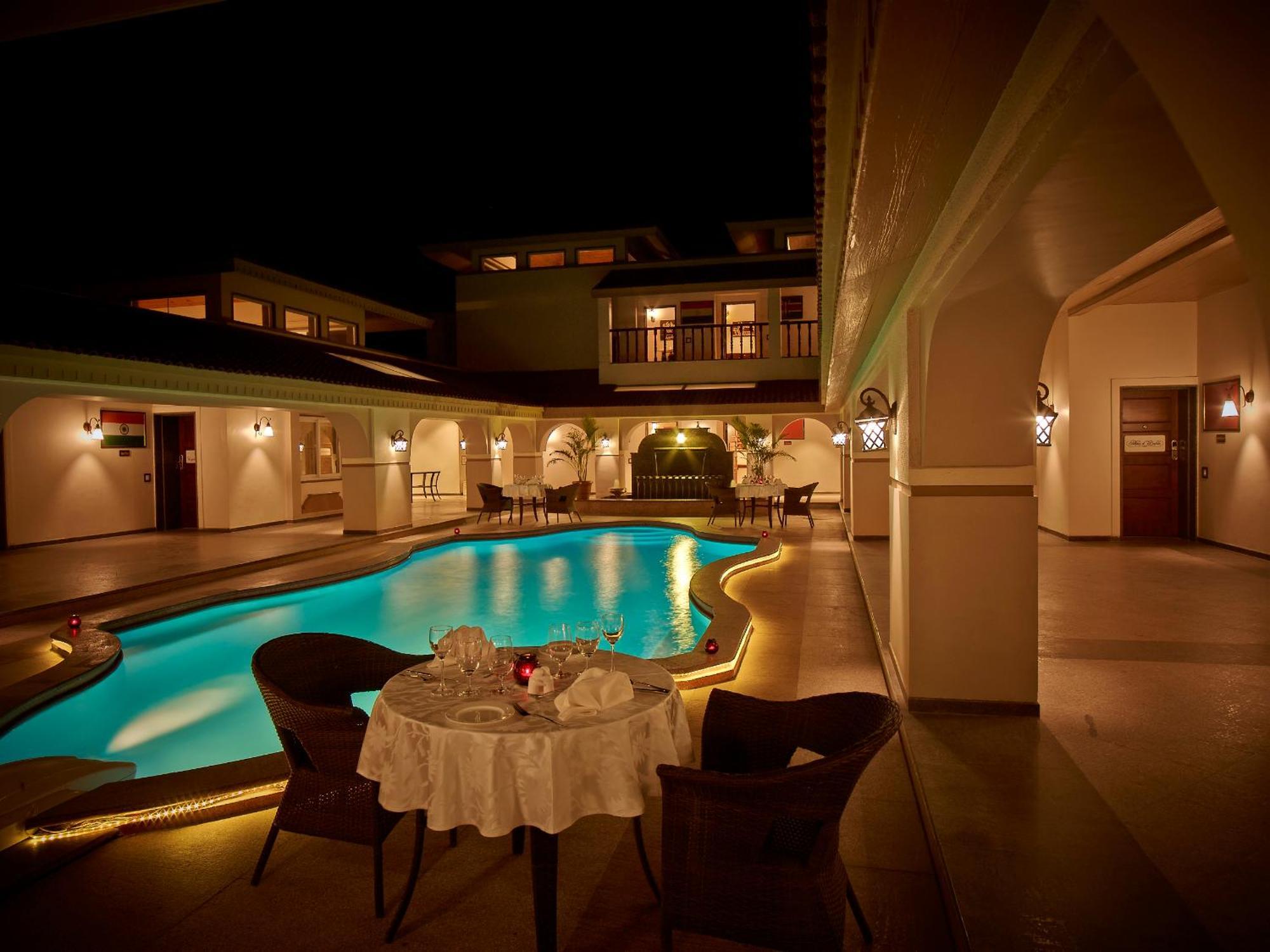 Neonz Resort & Club Ānand Eksteriør bilde
